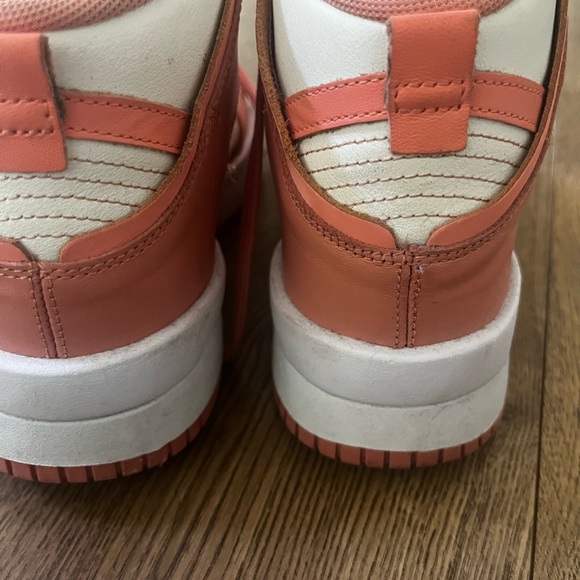 Nike Dunk High - Women’s Size 7 - Like New - Picture 2 of 4